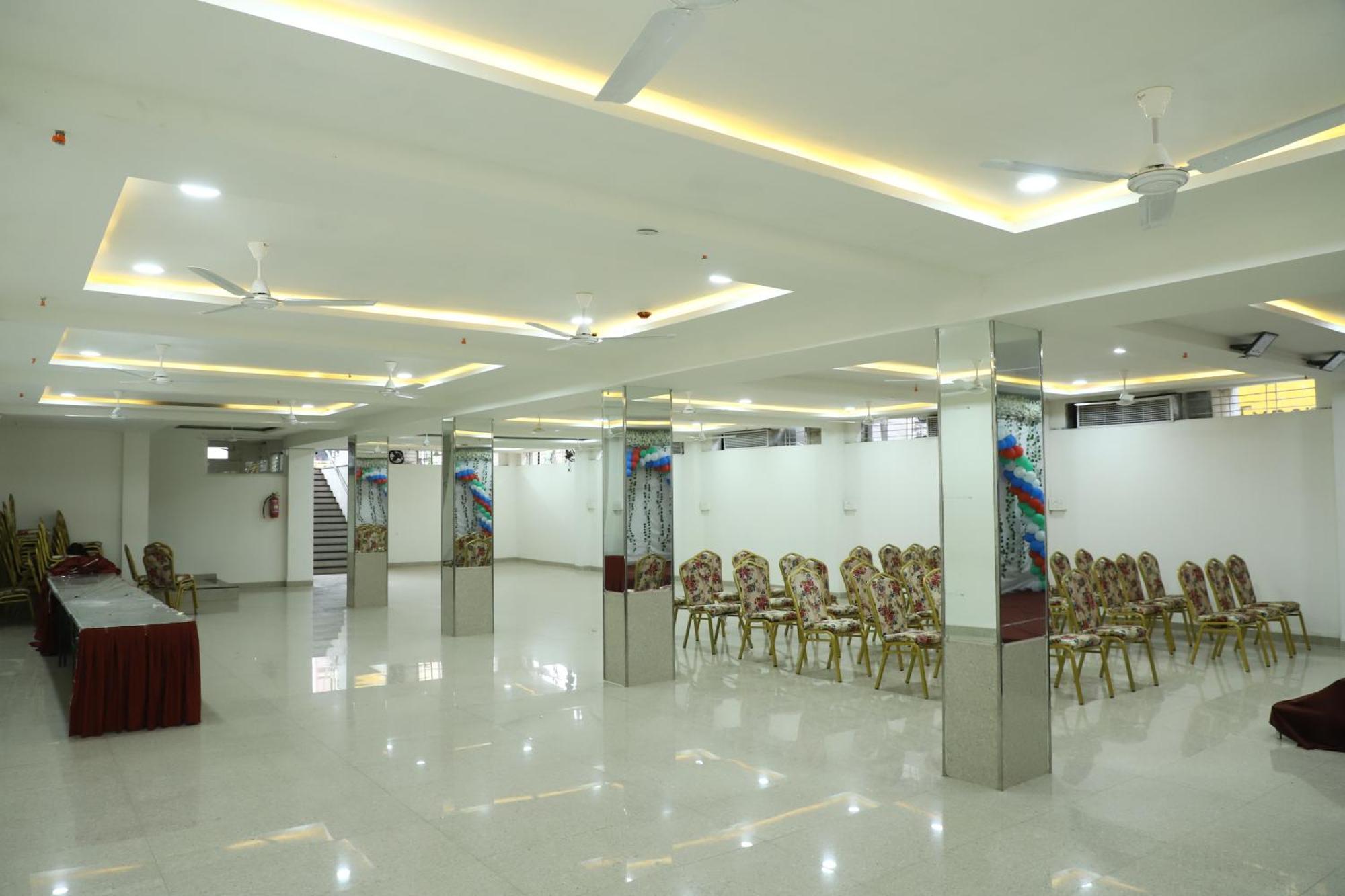 Hotel Singhnature Khandwa ภายนอก รูปภาพ