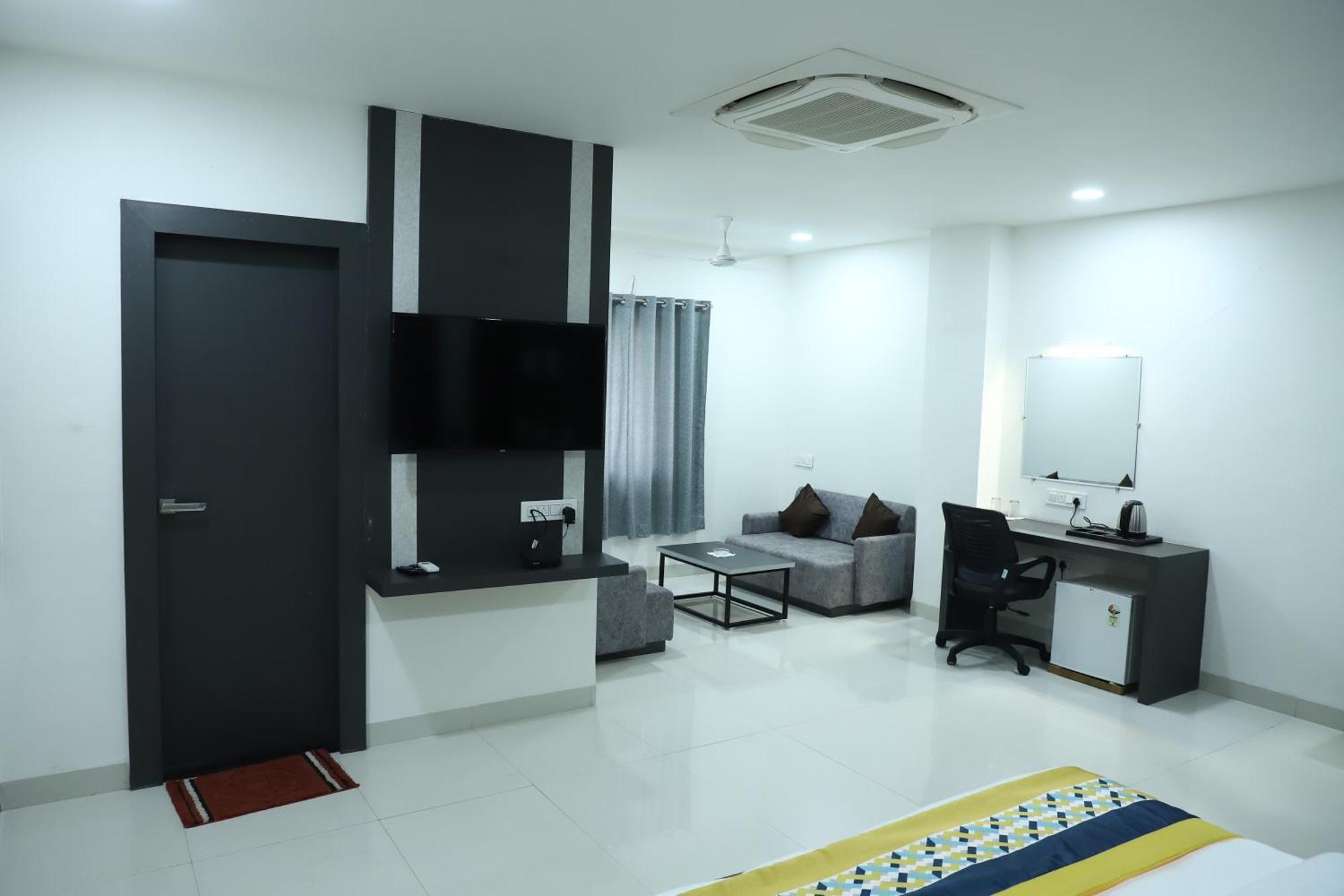 Hotel Singhnature Khandwa ภายนอก รูปภาพ